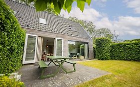 Superb 90M2 Apartment With Garden - Ks8A